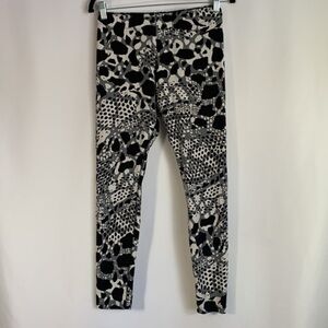 Nike Black, Grey & White Splotchy Print Leggings